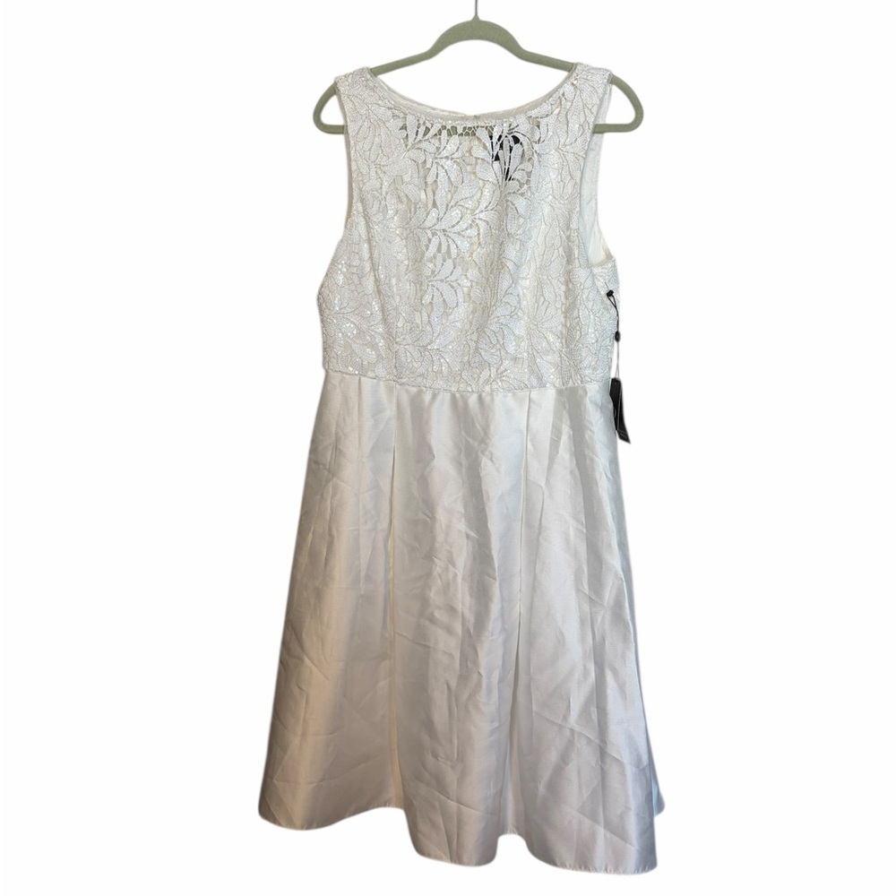 Adrianna Papell White Lace Wedding Dress - Picture 2 of 8